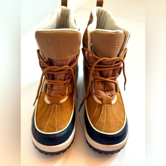 Totes Quilted Lace-Up Winter Boots Brown Black Duck Boot Style - Picture 1 of 4